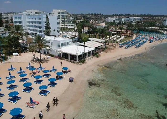Karousos Beach Rooms